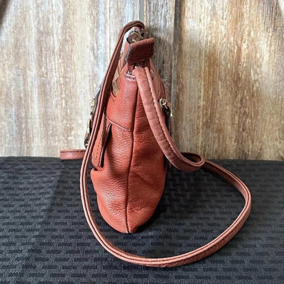 Vintage Etienne Aigner Leather Crossbody Bag - Picture 4 of 13